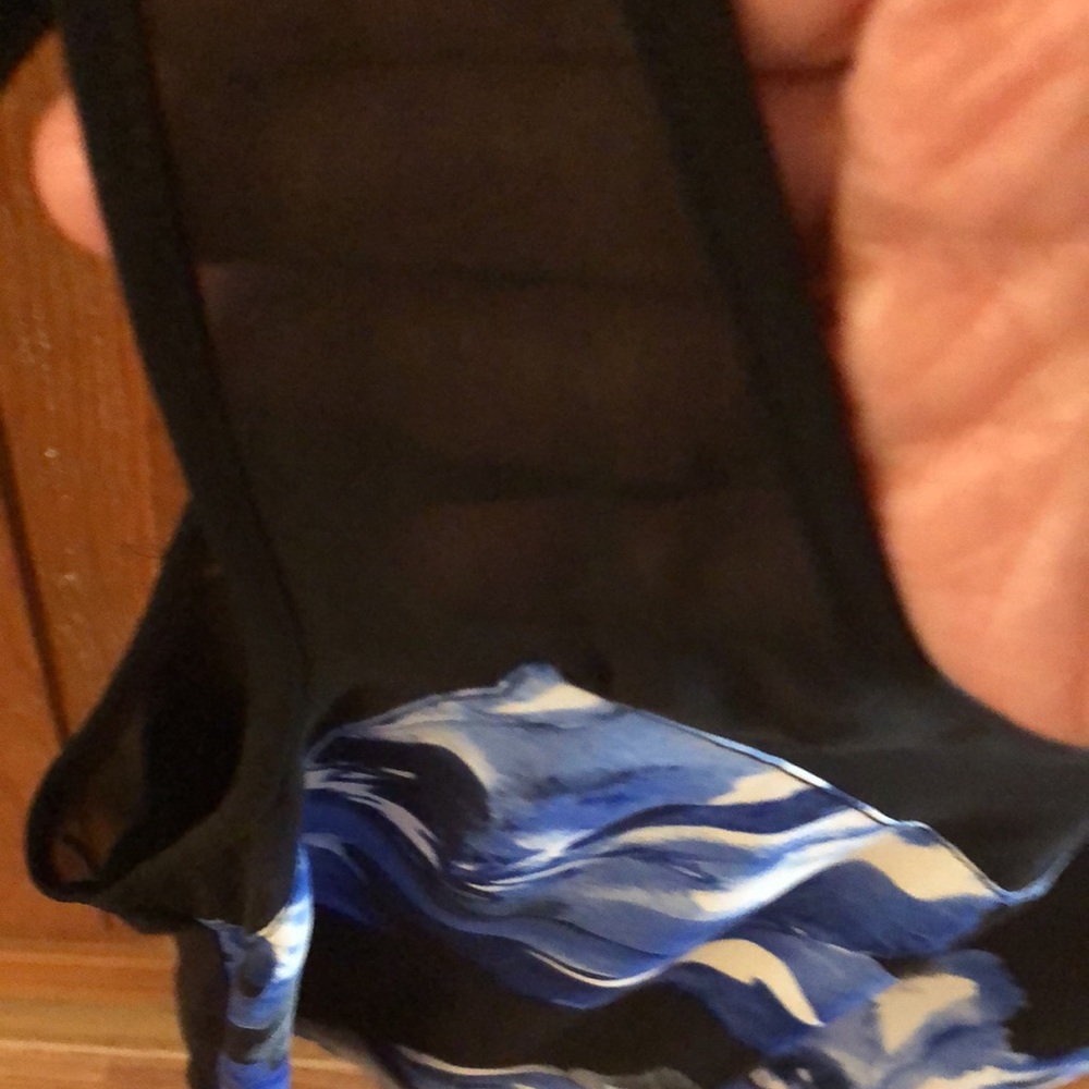 Top - Picture 3 of 5